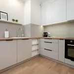 Апартаменты Beautiful With Balcony By Renters Познань