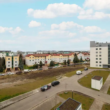 Beautiful With Balcony By Renters Апартаменты *