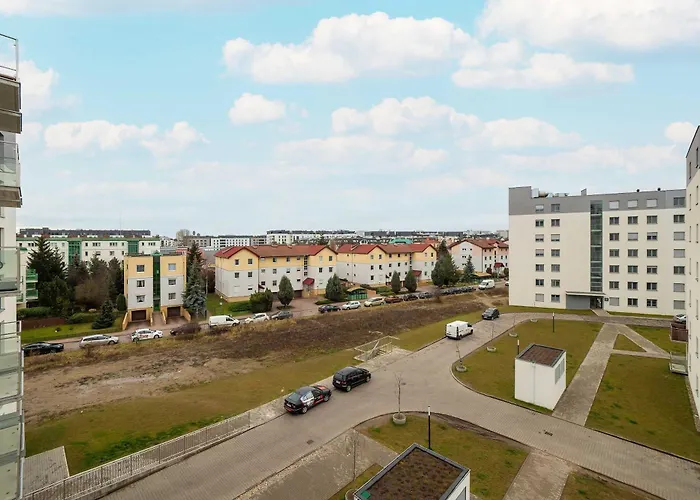 Beautiful With Balcony By Renters Апартаменты *